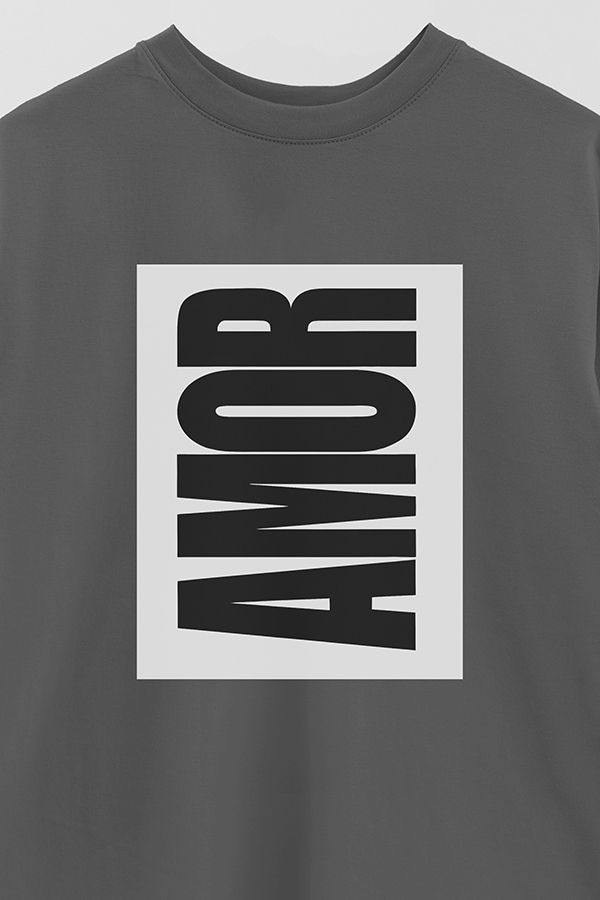 REMERA OVER ESTAMPADA MAGAZINE 131