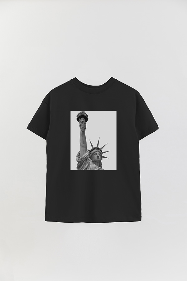 REMERA OVER ESTAMPADA MAGAZINE 128