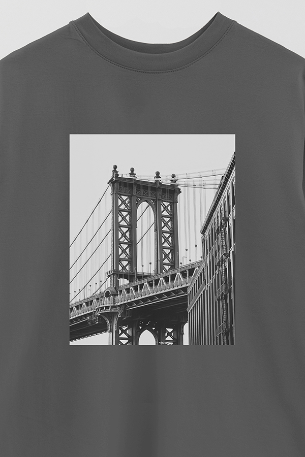 REMERA OVER ESTAMPADA MAGAZINE 124
