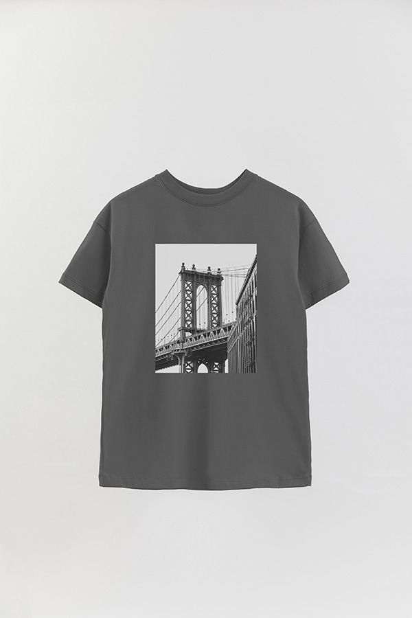 REMERA OVER ESTAMPADA MAGAZINE 124