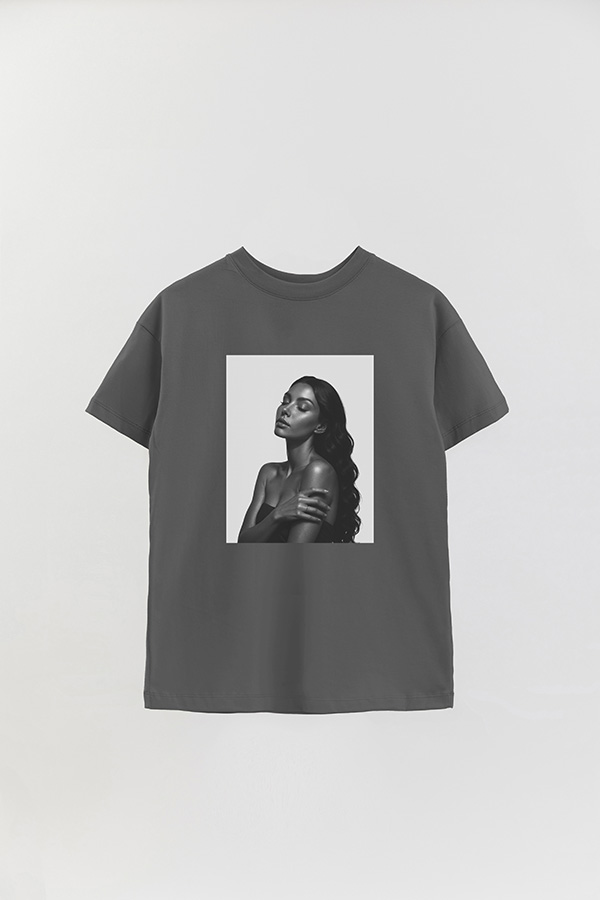 REMERA OVER ESTAMPADA MAGAZINE 121