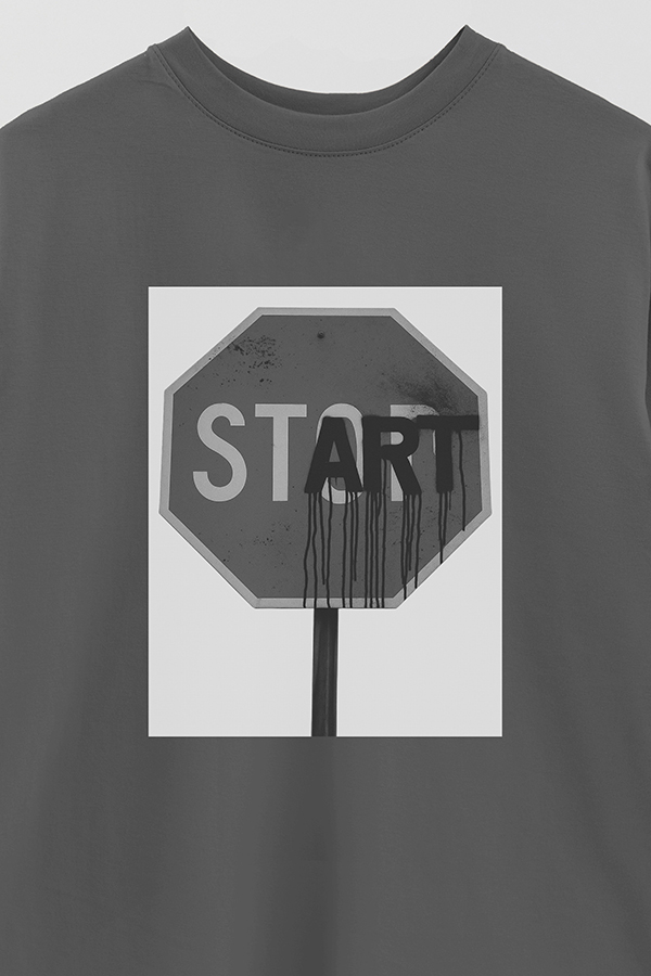 REMERA OVER ESTAMPADA MAGAZINE 111