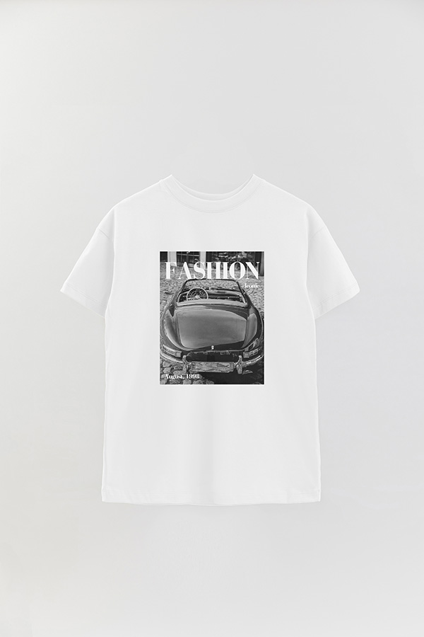 REMERA OVER ESTAMPADA MAGAZINE 107