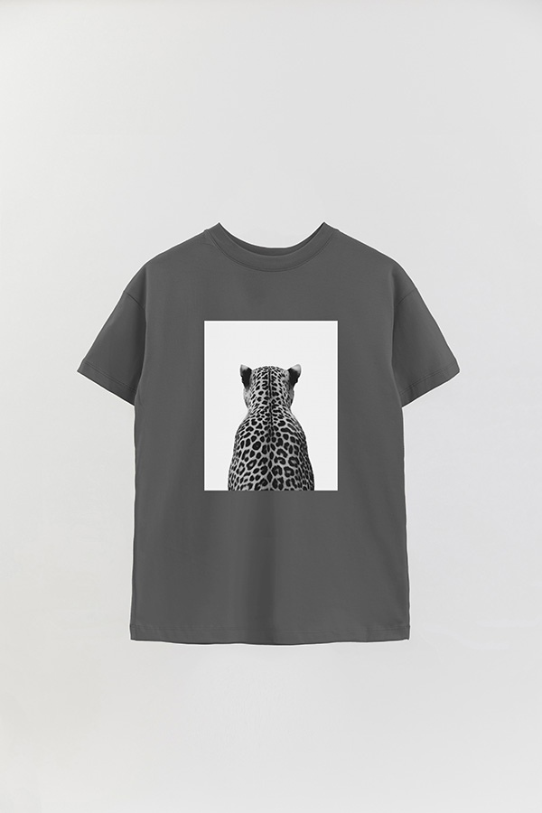 REMERA OVER ESTAMPADA MAGAZINE 106