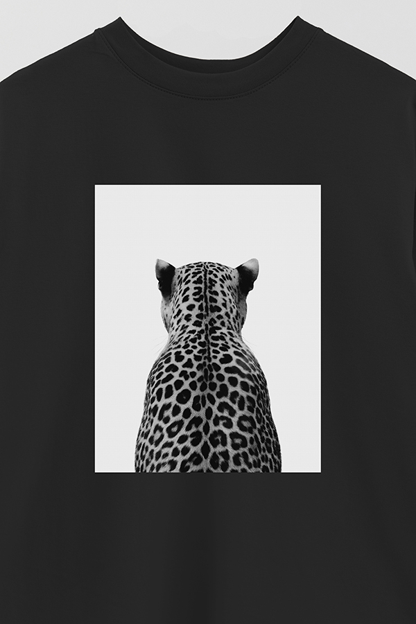 REMERA OVER ESTAMPADA MAGAZINE 106