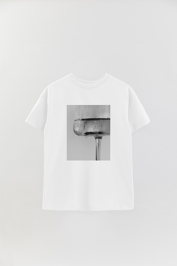 REMERA OVER ESTAMPADA MAGAZINE 99