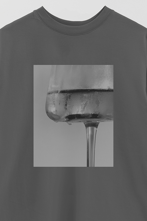 REMERA OVER ESTAMPADA MAGAZINE 99