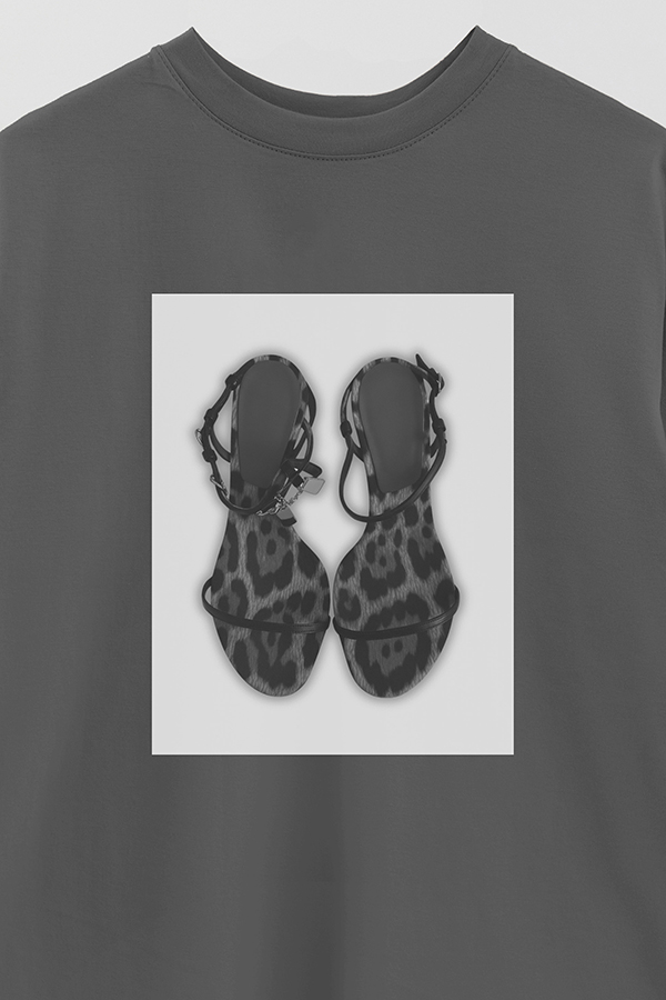 REMERA OVER ESTAMPADA MAGAZINE 95