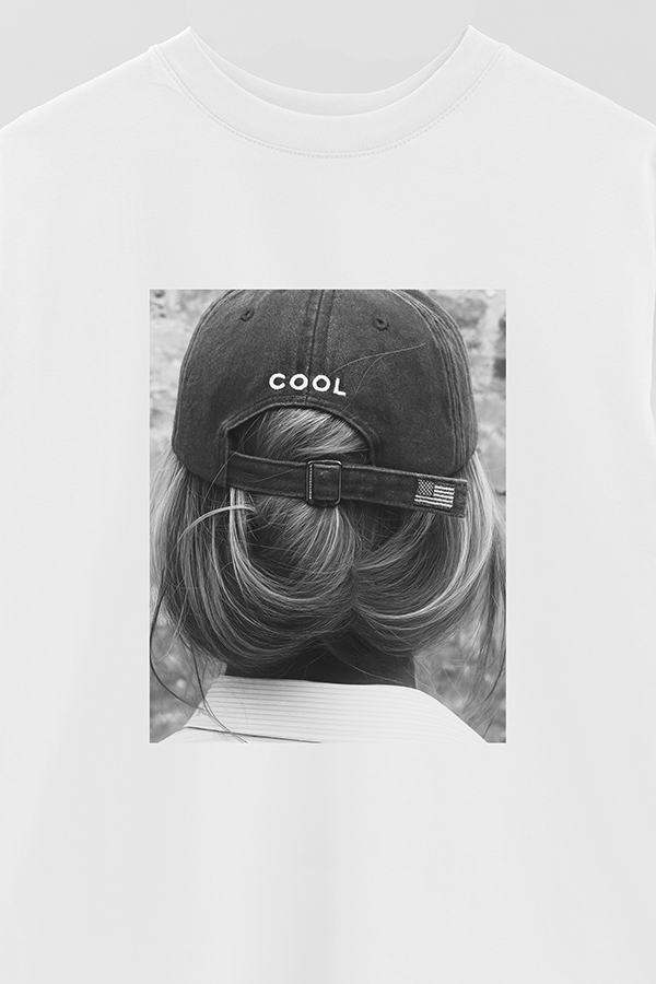 REMERA OVER ESTAMPADA MAGAZINE 93
