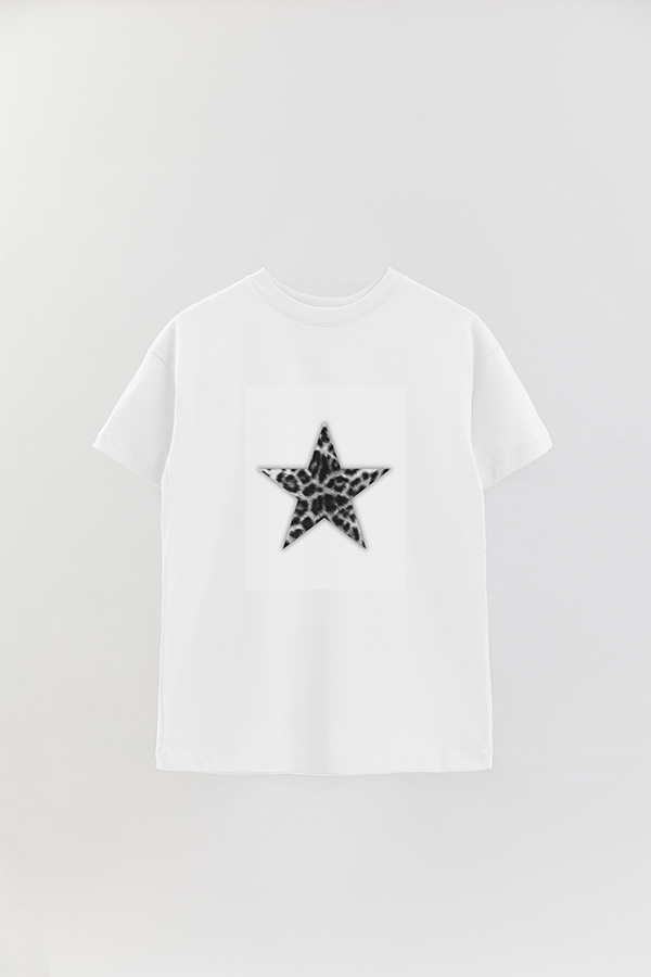 REMERA OVER ESTAMPADA MAGAZINE 86