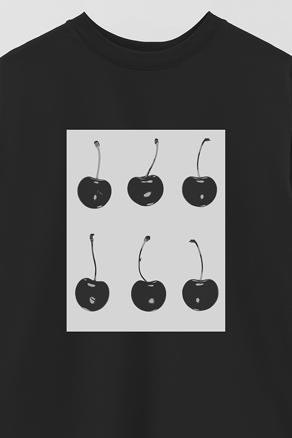 REMERA OVER ESTAMPADA MAGAZINE 81