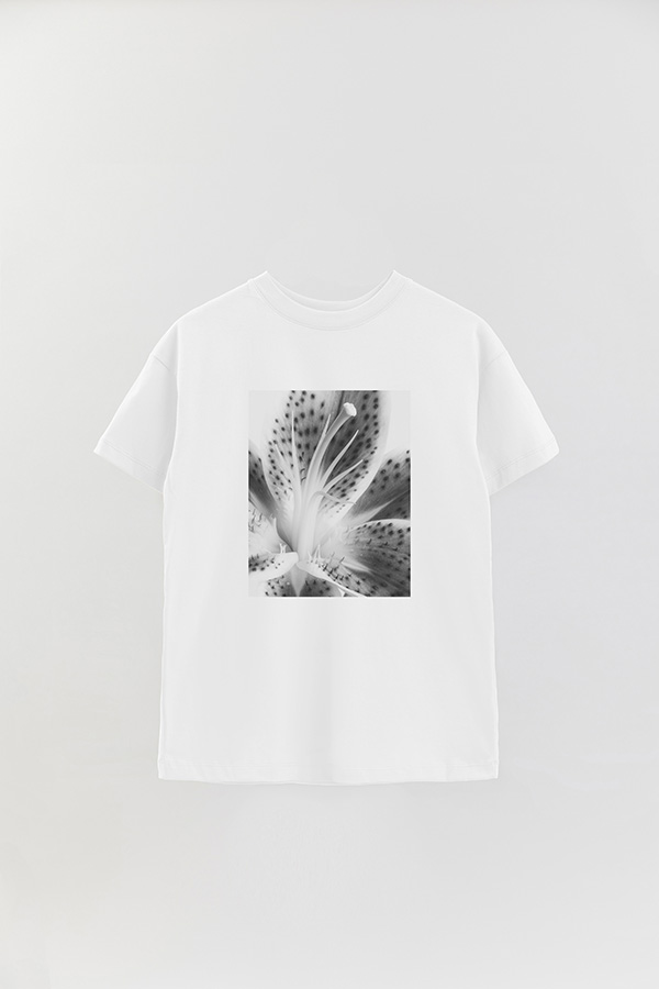 REMERA OVER ESTAMPADA MAGAZINE 70