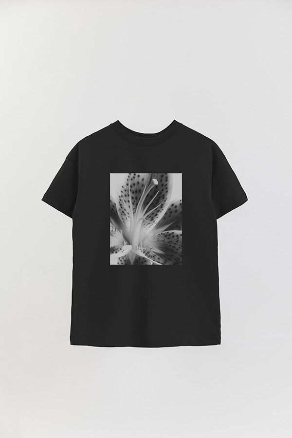 REMERA OVER ESTAMPADA MAGAZINE 70