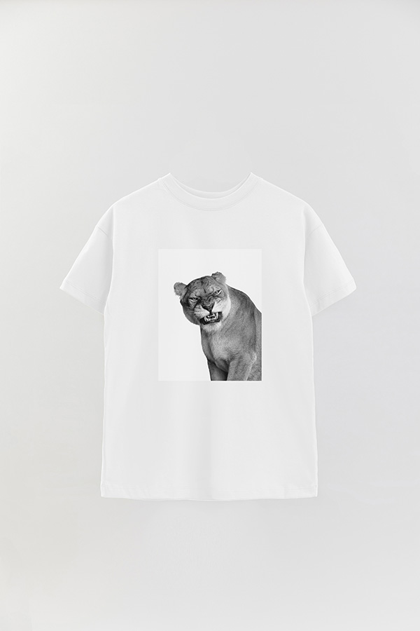 REMERA OVER ESTAMPADA MAGAZINE 69