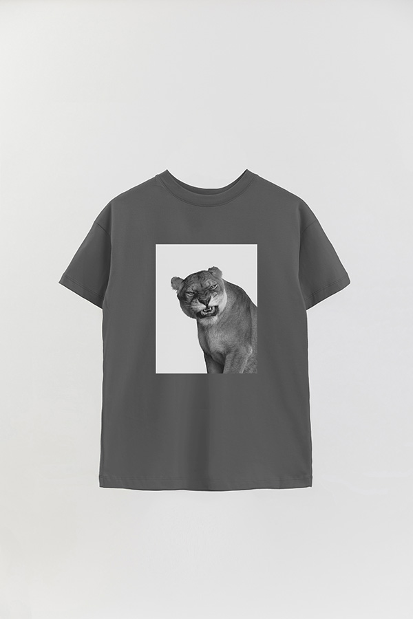 REMERA OVER ESTAMPADA MAGAZINE 69