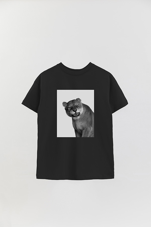 REMERA OVER ESTAMPADA MAGAZINE 69