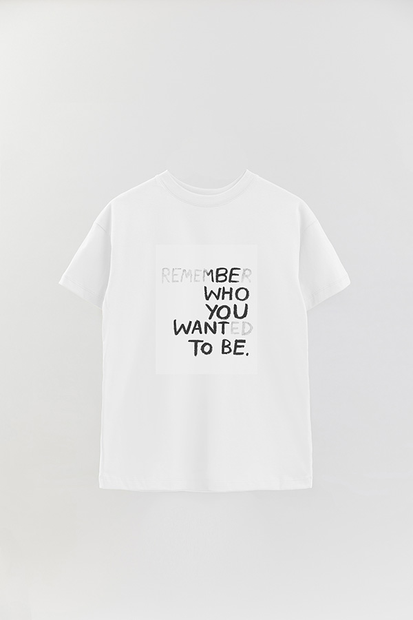 REMERA OVER ESTAMPADA MAGAZINE 68
