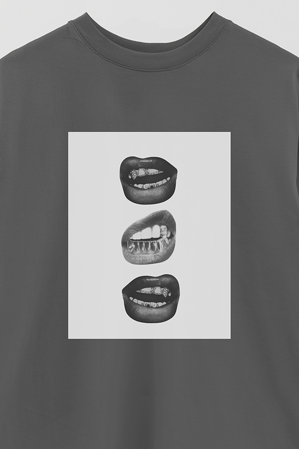 REMERA OVER ESTAMPADA MAGAZINE 64
