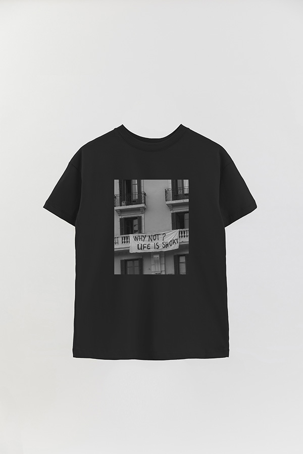 REMERA OVER ESTAMPADA MAGAZINE 56
