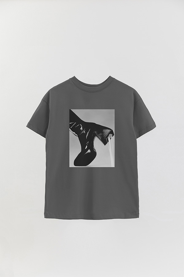 REMERA OVER ESTAMPADA MAGAZINE 52