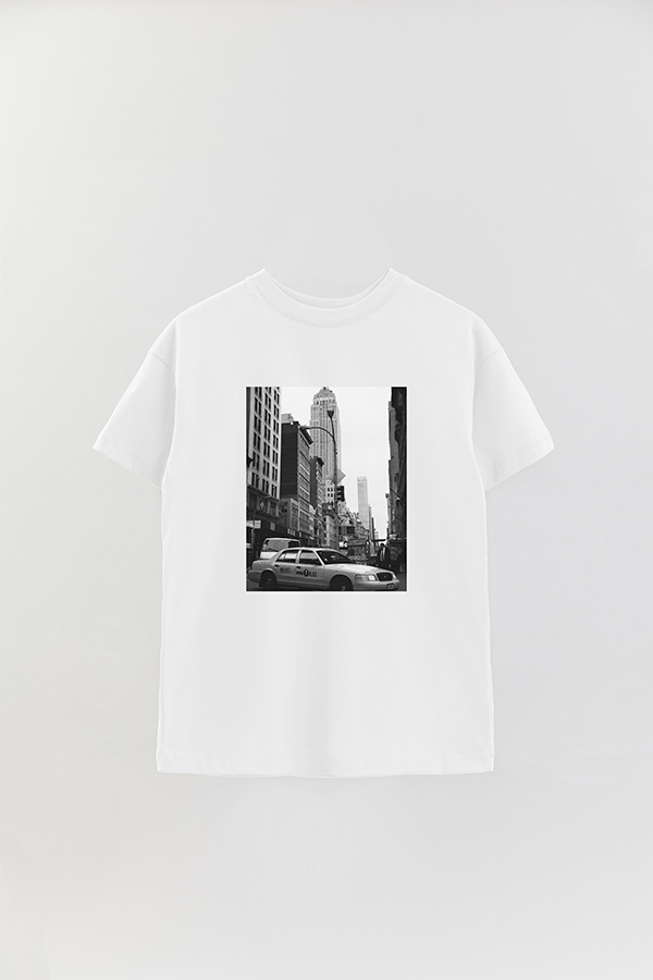 REMERA OVER ESTAMPADA MAGAZINE 51