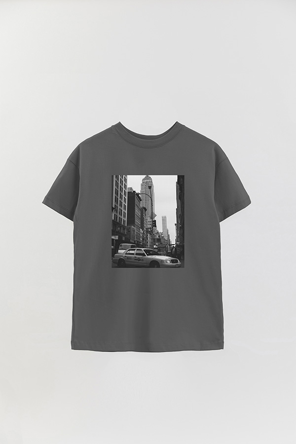 REMERA OVER ESTAMPADA MAGAZINE 51