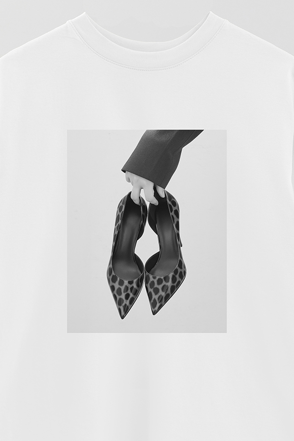 REMERA OVER ESTAMPADA MAGAZINE 49