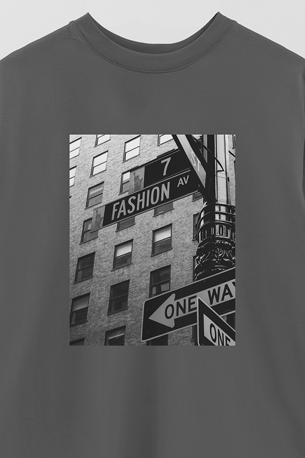 REMERA OVER ESTAMPADA MAGAZINE 47