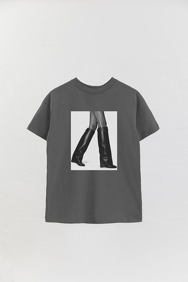REMERA OVER ESTAMPADA MAGAZINE 45