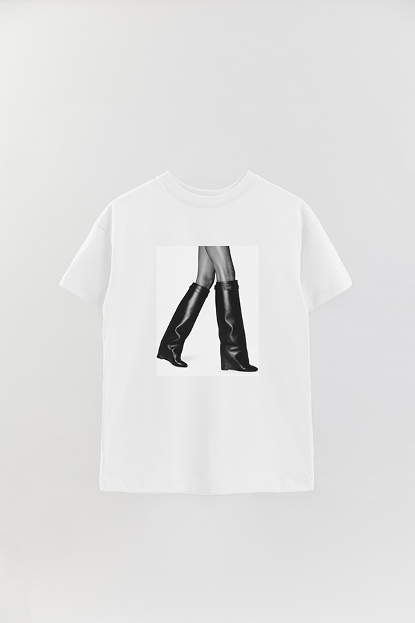 REMERA OVER ESTAMPADA MAGAZINE 45