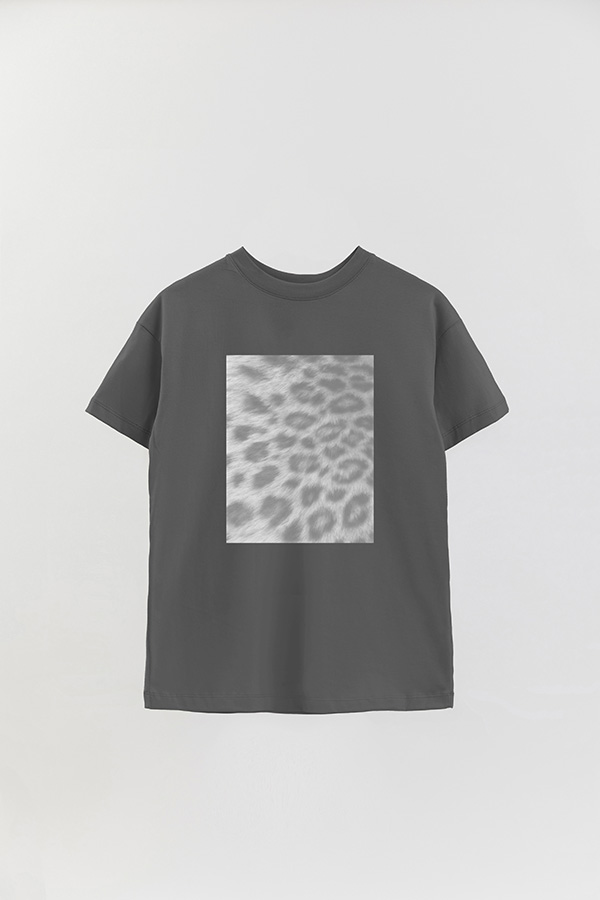 REMERA OVER ESTAMPADA MAGAZINE 41