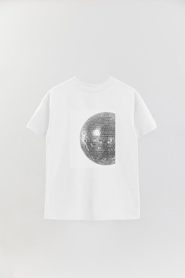 REMERA OVER ESTAMPADA MAGAZINE 40