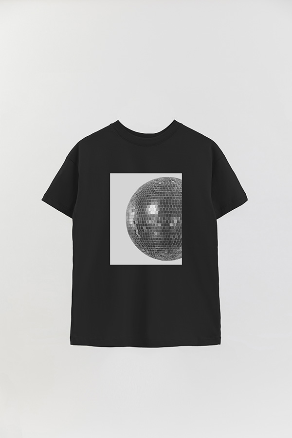 REMERA OVER ESTAMPADA MAGAZINE 40