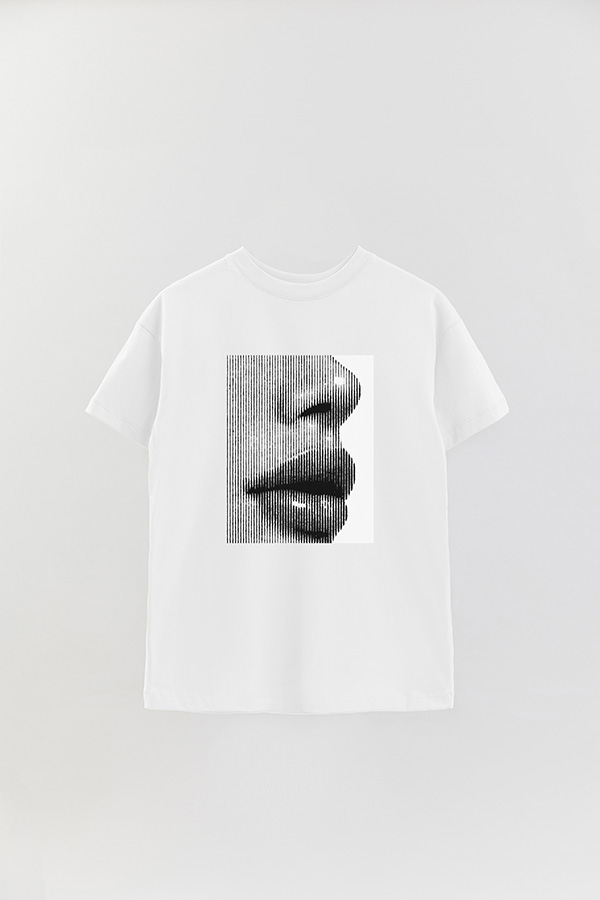 REMERA OVER ESTAMPADA MAGAZINE 26