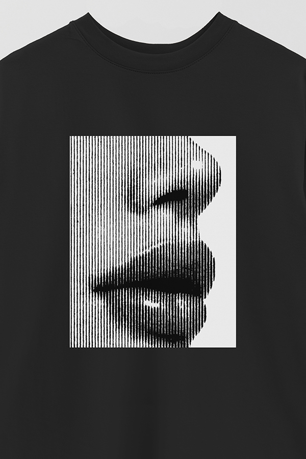 REMERA OVER ESTAMPADA MAGAZINE 26