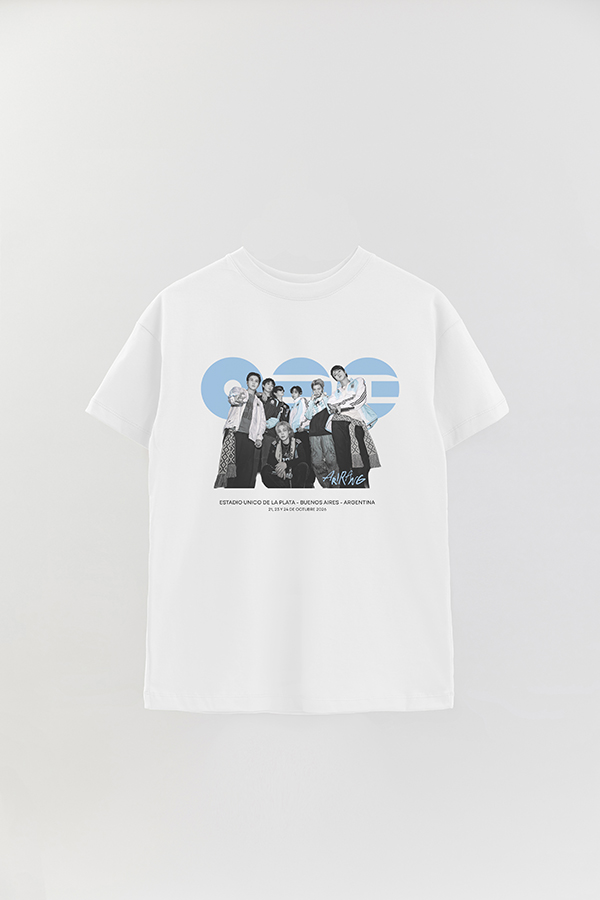 REMERA OVER ESTAMPADA BTS LA PLATA