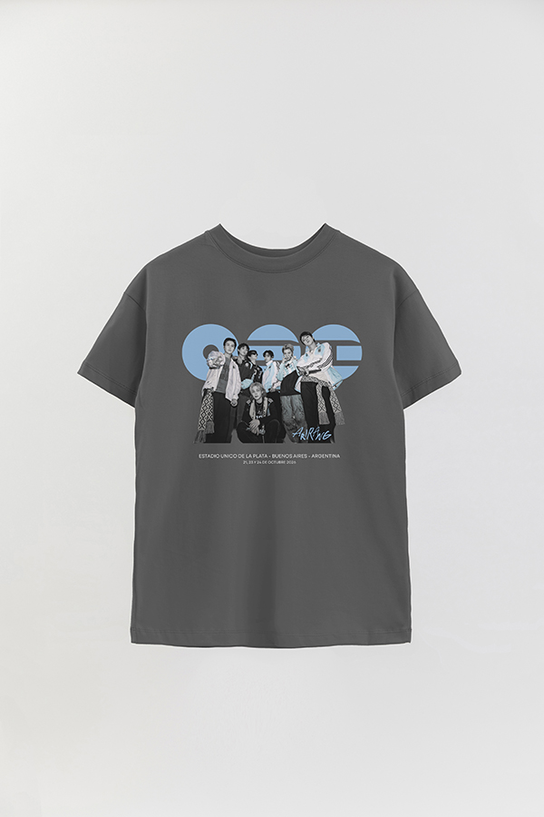 REMERA OVER ESTAMPADA BTS LA PLATA