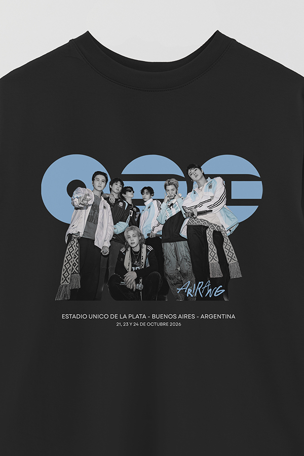 REMERA OVER ESTAMPADA BTS LA PLATA