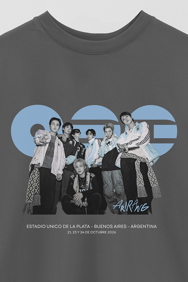 REMERA OVER ESTAMPADA BTS ARGENTINA