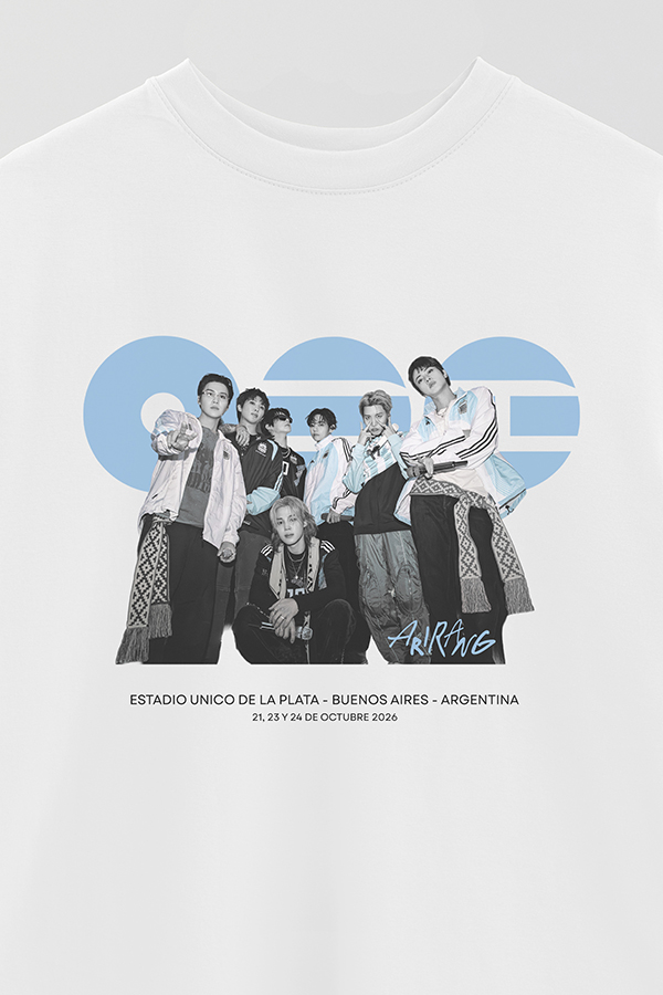 REMERA OVER ESTAMPADA BTS LA PLATA