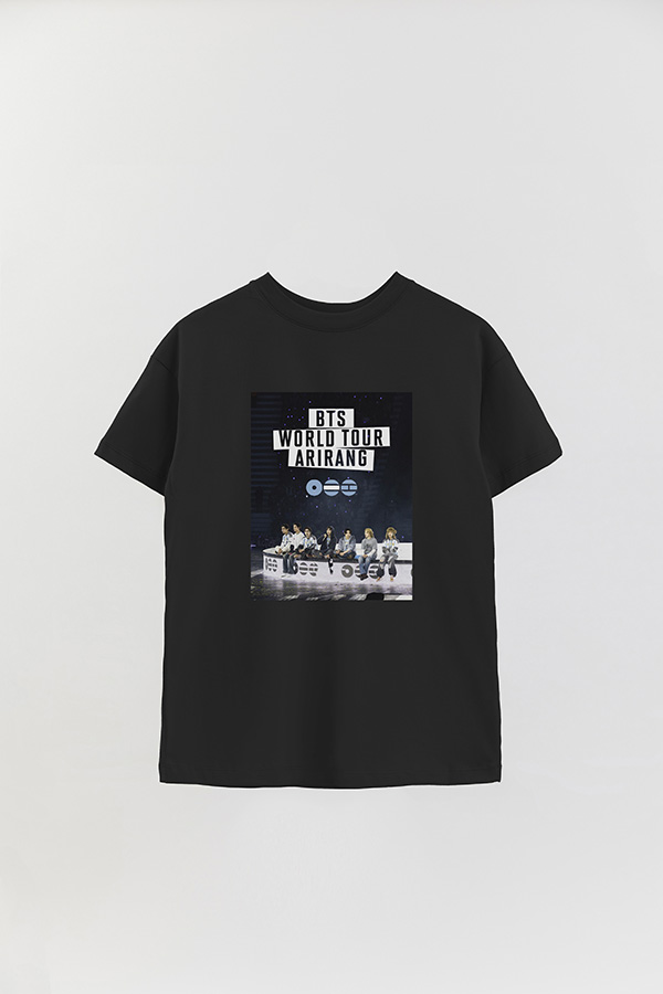 REMERA OVER ESTAMPADA BTS LA PLATA