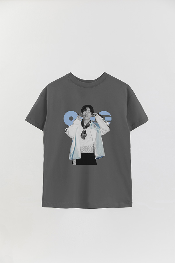 REMERA OVER ESTAMPADA BTS ARGENTINA V