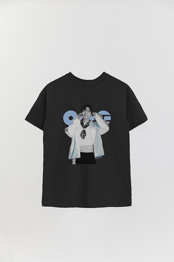 REMERA OVER ESTAMPADA BTS ARGENTINA V
