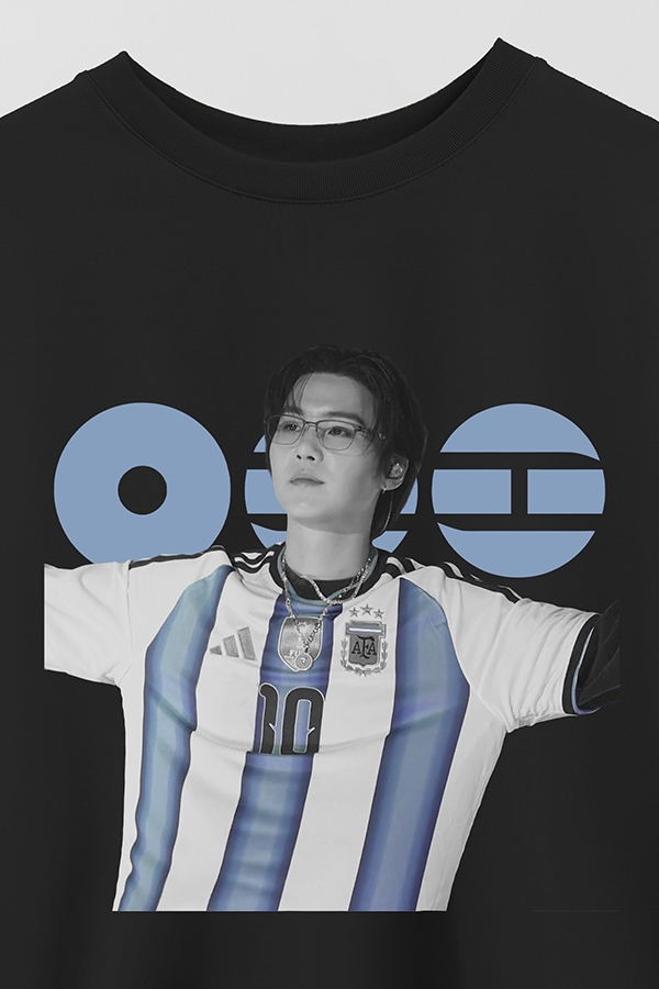 REMERA CROP ESTAMPADA BTS ARGENTINA SUGA