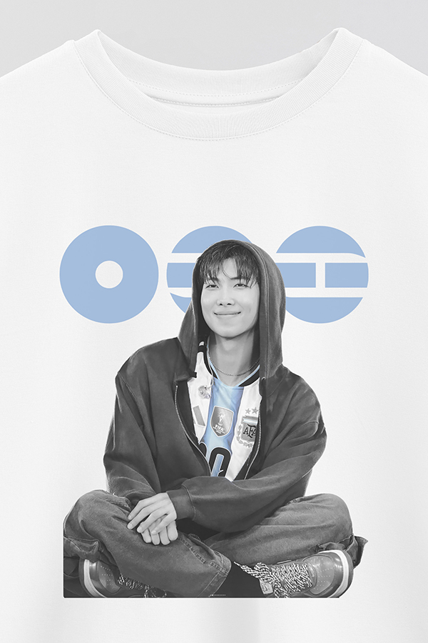 REMERA CROP ESTAMPADA BTS ARGENTINA RM