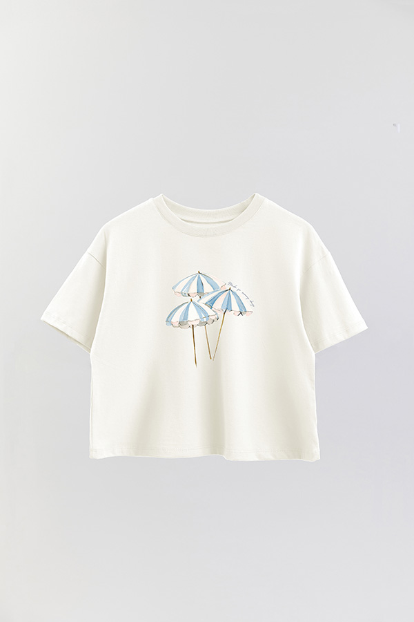 REMERA CROP ESTAMPADA COASTAL MADE FOR SUNNY DAYS