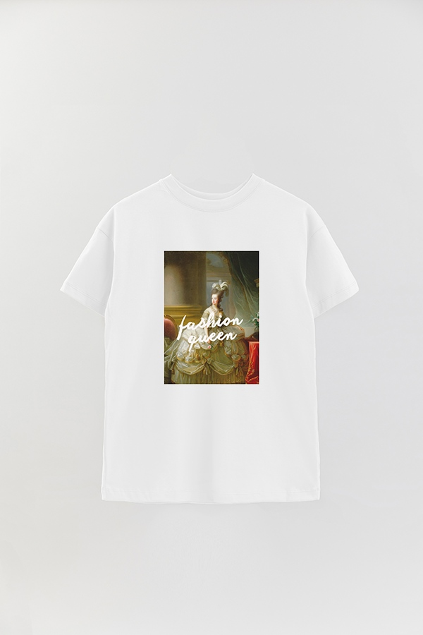 REMERA OVER ESTAMPADA ART COLLECTION 26 FASHION QUEEN