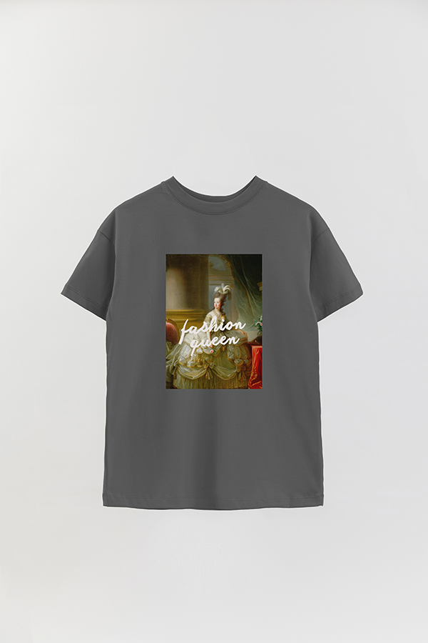 REMERA OVER ESTAMPADA ART COLLECTION 26 FASHION QUEEN
