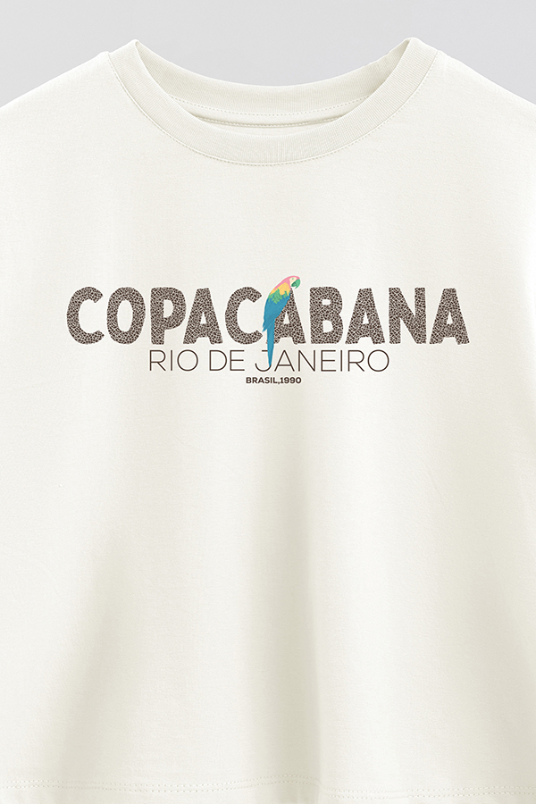 REMERA CROP ESTAMPADA COPACABANA