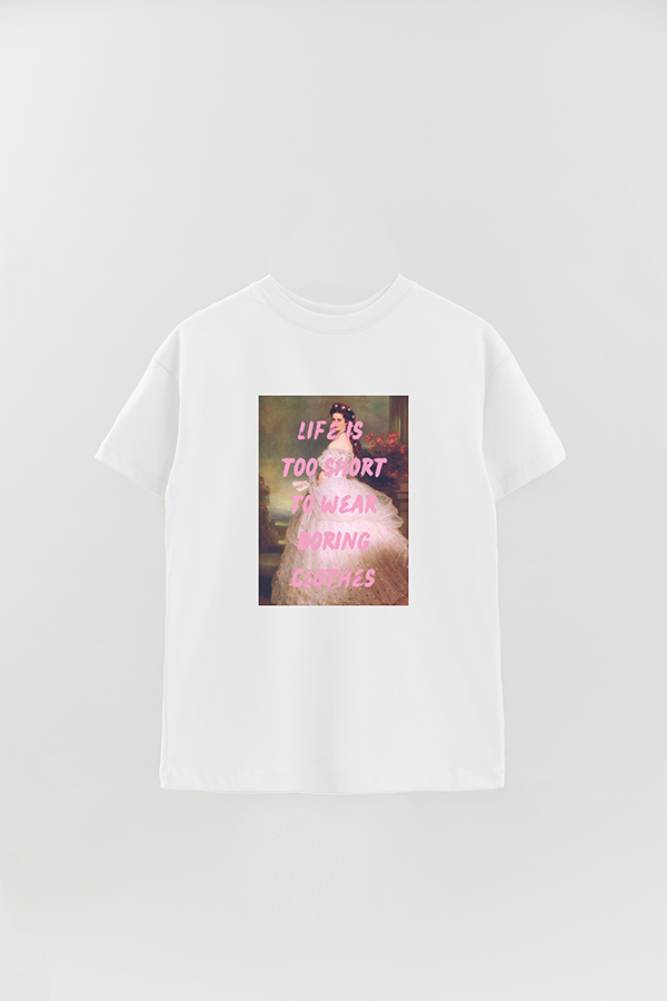 REMERA OVER ESTAMPADA ART COLLECTION 78 LIFE IS TOO SHORT